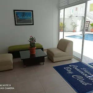 Lindo En El Mejor Sector De La Isla. Piscina, Bbq, Playa A 30 Metros San Andrés